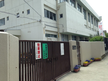 八尾市立久宝寺中学校の画像1