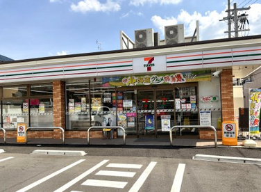セブンイレブン【宇治伊勢田中山店】の画像1