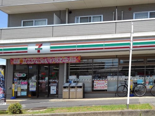 セブンイレブン 東浦和駅南店の画像