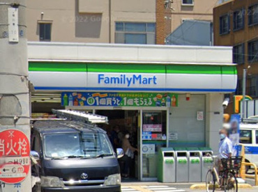 ファミリーマート 九条南二丁目店の画像1