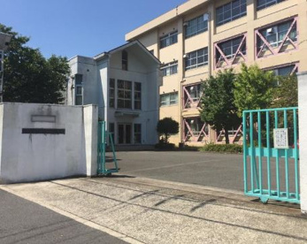 寝屋川市立中木田中学校の画像1