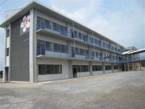 末吉中学校