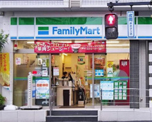 ファミリーマート 市谷柳町店