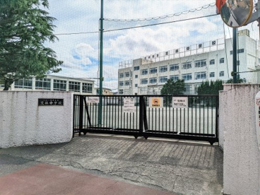文京区立文林中学校の画像1