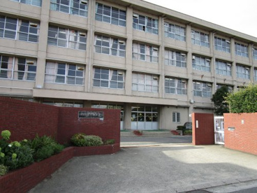 西宮市立深津中学校の画像1