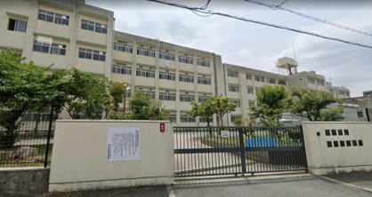 豊中市立第十五中学校の画像1