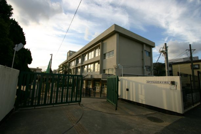 豊中市立熊野田小学校の画像1