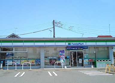 ファミリーマート 座間栗原中央店の画像1