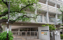 中学校 新宿区立西新宿中学校