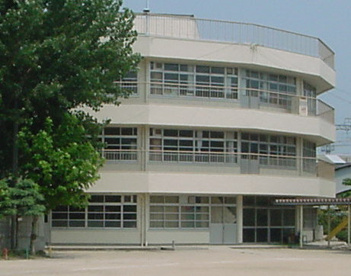 尼崎市立 浦風小学校の画像1