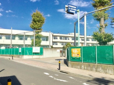 比々多小学校の画像1