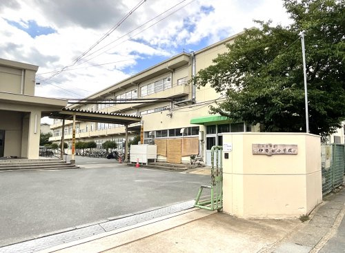 伊勢田小学校の画像