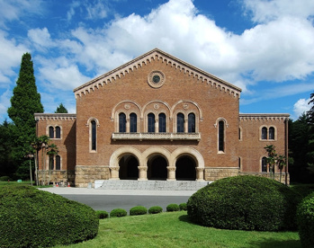 一橋大学の画像1