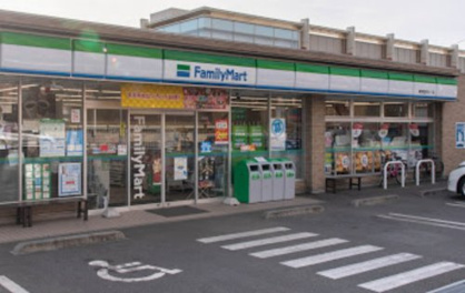 ファミリーマート 横浜町田マルハン店の画像1