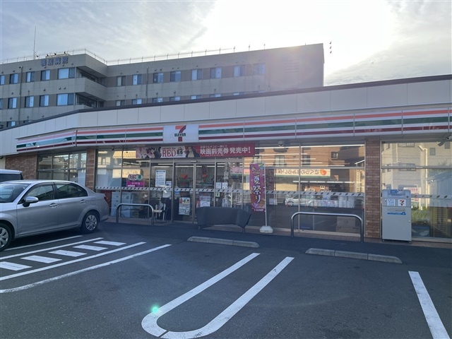 セブンイレブン　横浜鴨居5丁目店