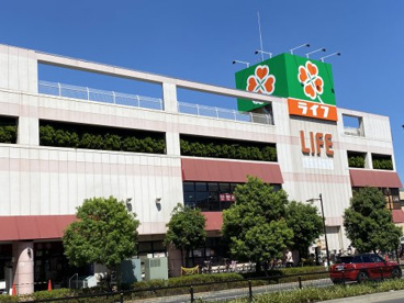 ライフ 千川駅前店の画像1