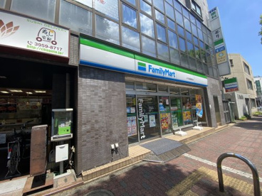 ファミリーマート 小竹向原駅前店の画像1