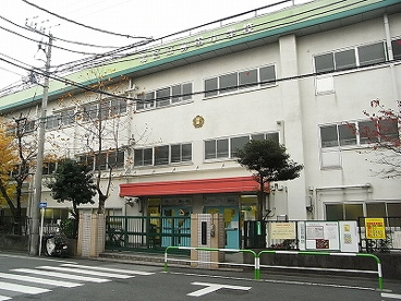 北区立 柳田小学校の画像1