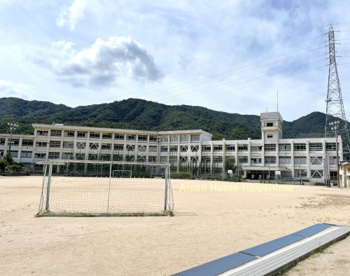 広島市立中野東小学校の画像1