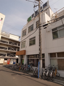 駅も近くて便利ですね! 京葉学院 千葉校の画像2