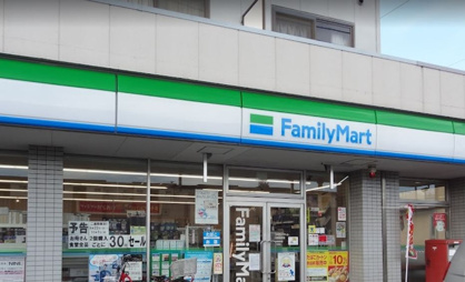 ファミリーマート 川崎殿町店の画像1
