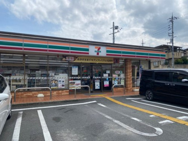 セブンイレブン 向日南垣内店の画像1
