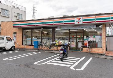 セブンイレブン 八王子堀之内店の画像1