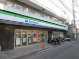 ファミリーマート西麻布霞町店