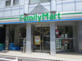 ファミリーマート南青山六丁目店