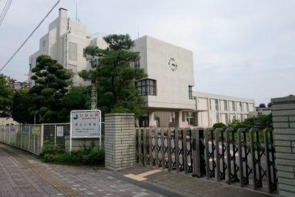 鴻巣市立吹上小学校の画像1