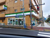 ファミリーマート 三鷹南店