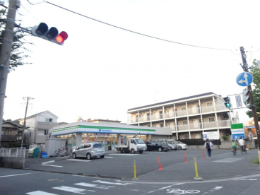 ファミリーマート川崎中瀬店の画像1