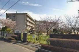 坂戸市立浅羽野中学校の画像1