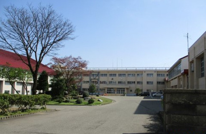妙高市立新井中学校の画像1