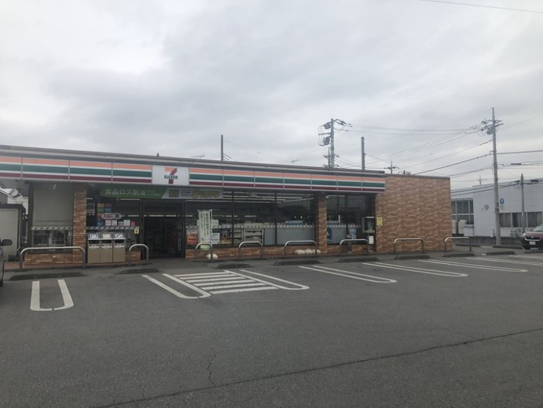 セブンイレブン 小山羽川北店の画像