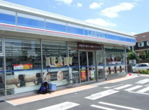 ローソン 大和南林間五条通り店