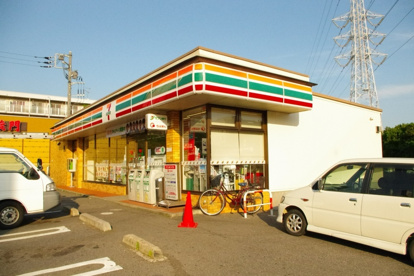 セブンイレブン　千葉高品町店の画像1