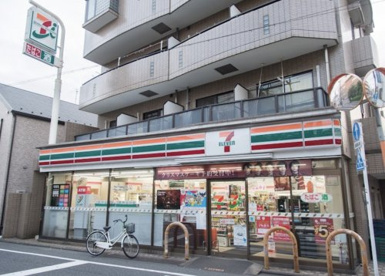 セブンイレブン 都立大学駅南店の画像1