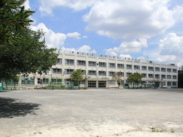 多田小学校の画像2