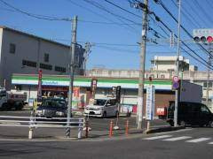 ファミリーマート 春日井鳥居松三丁目店の画像1