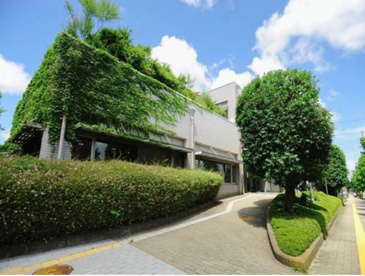 藤沢市総合市民図書館の画像1