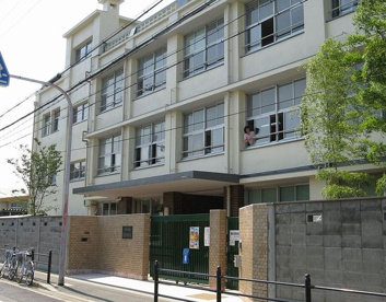 大阪市立 淡路小学校の画像1