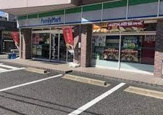 ファミリーマート 金山五丁目店