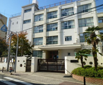 大阪市立放出小学校の画像1