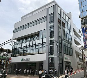 JR総武線　新大久保駅の画像1