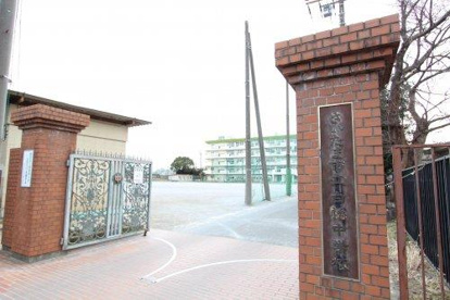 さいたま市立白幡中学校の画像1