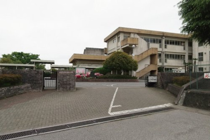 小山市立間々田東小学校の画像1