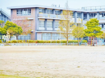 西尾市立吉田小学校の画像1