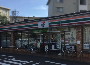 セブンイレブン 川崎中野島4丁目店の画像1