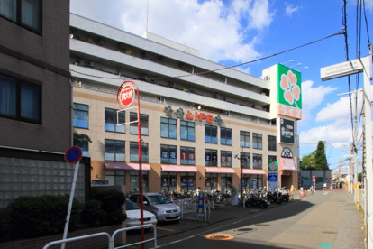ライフ　つつじヶ丘店の画像1